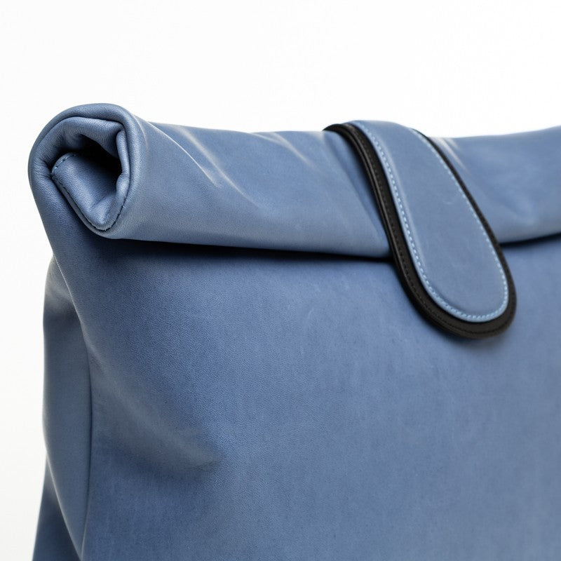 THE CURVE/BLUE