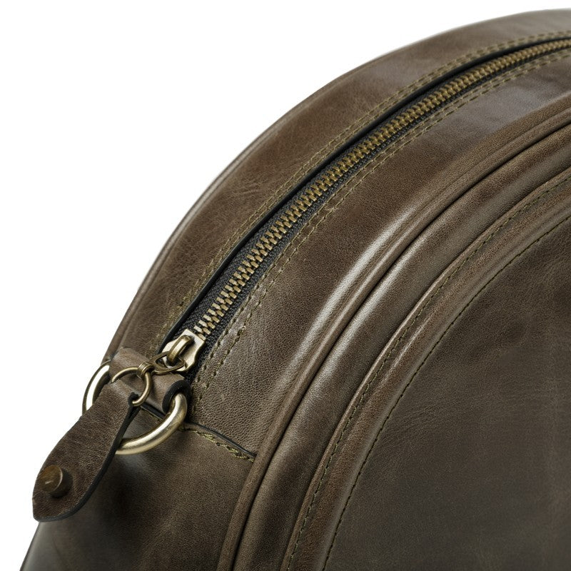 MOON OVERSIZED CLUTCH/ BROWN
